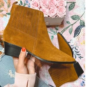 Marc Fisher Yarita Western Boots Womens